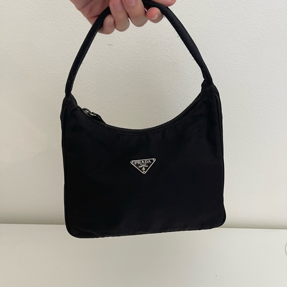 Vintage Prada mini nylon bag - Picture 9 of 14